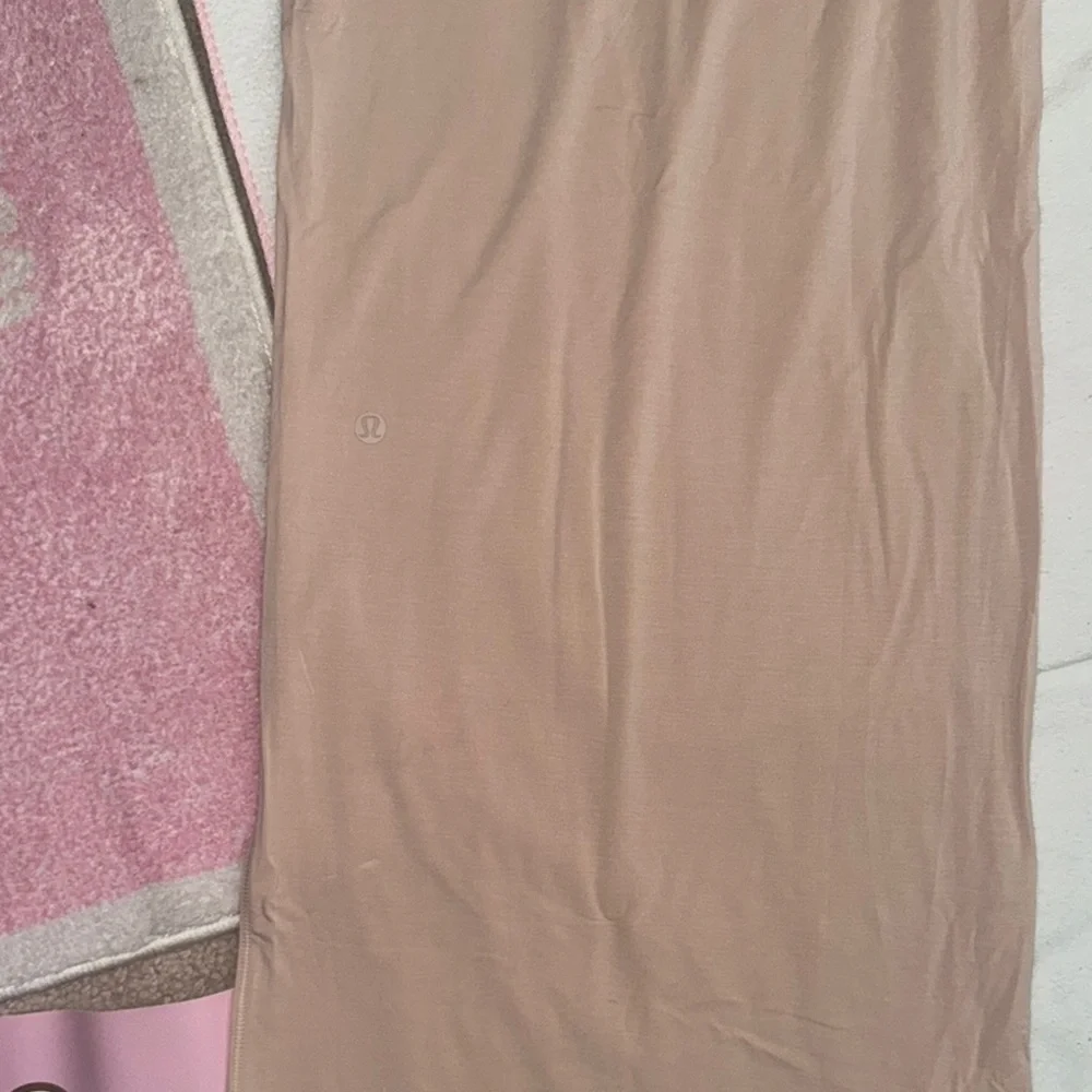 Lululemon Modal High-Rise Wide-Leg Lounge Pant *NWT 6/Misty Shell - Picture 5 of 9